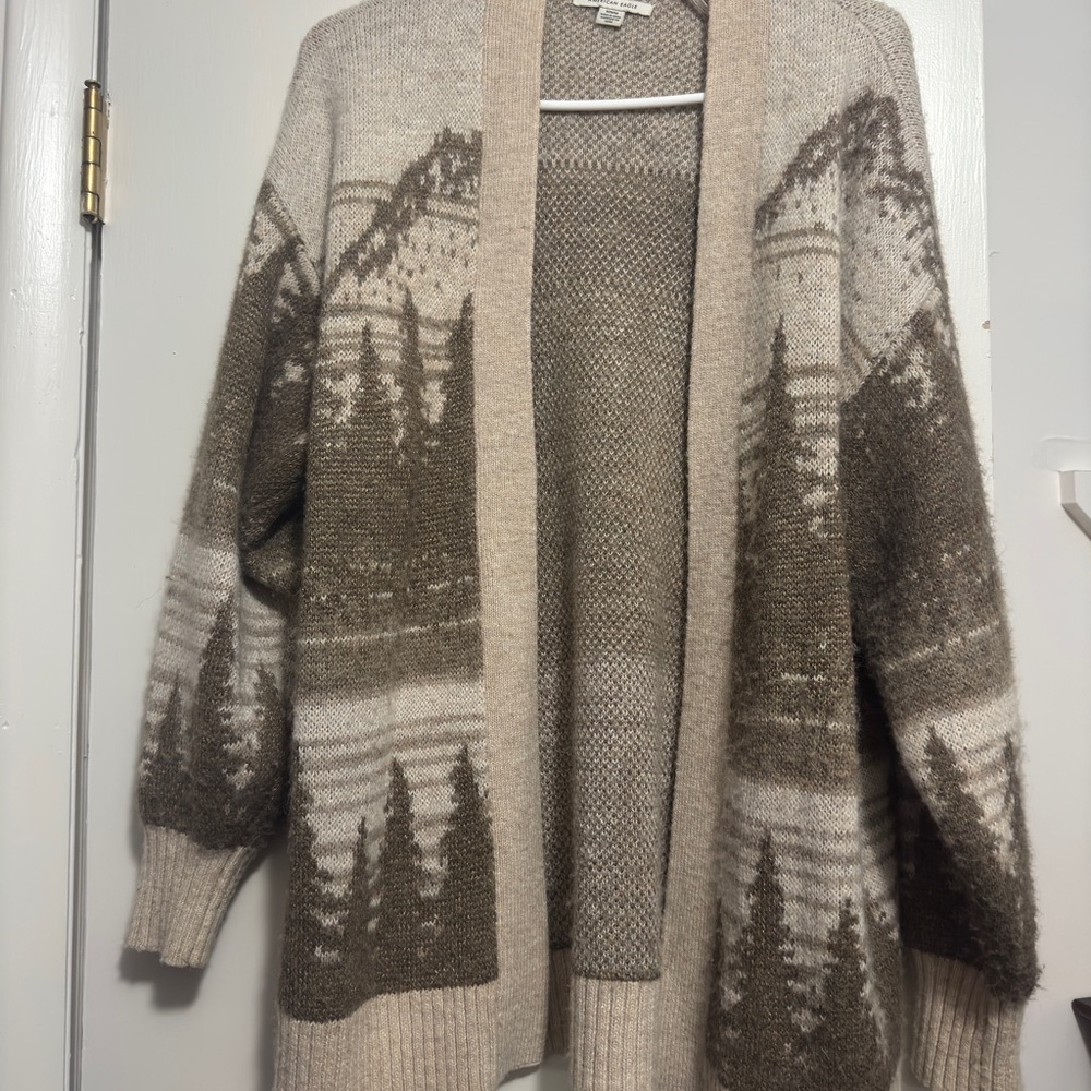 American Eagle Outfitters Wilderness Trees Beige and Brown Patterned Cardigan